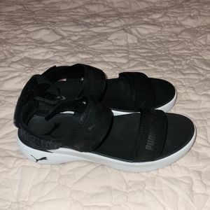 PUMA women's sandals, sz 9